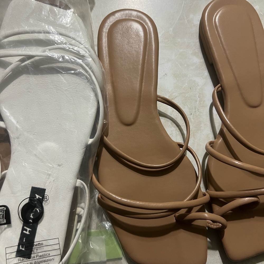 Elegant Tan Strappy Sandals